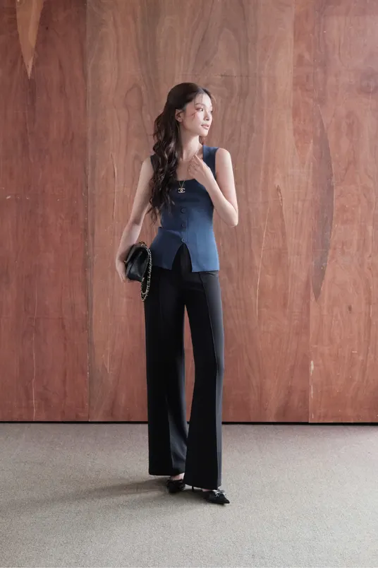 Tira Pants · RR25QD05 in Black — original RUBIES photograph