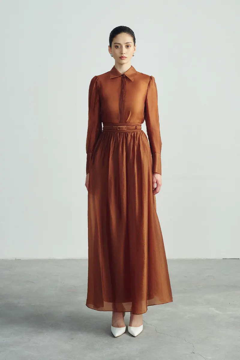 Esperanza Ruffled Top in Brown — original WHITE ANT photograph