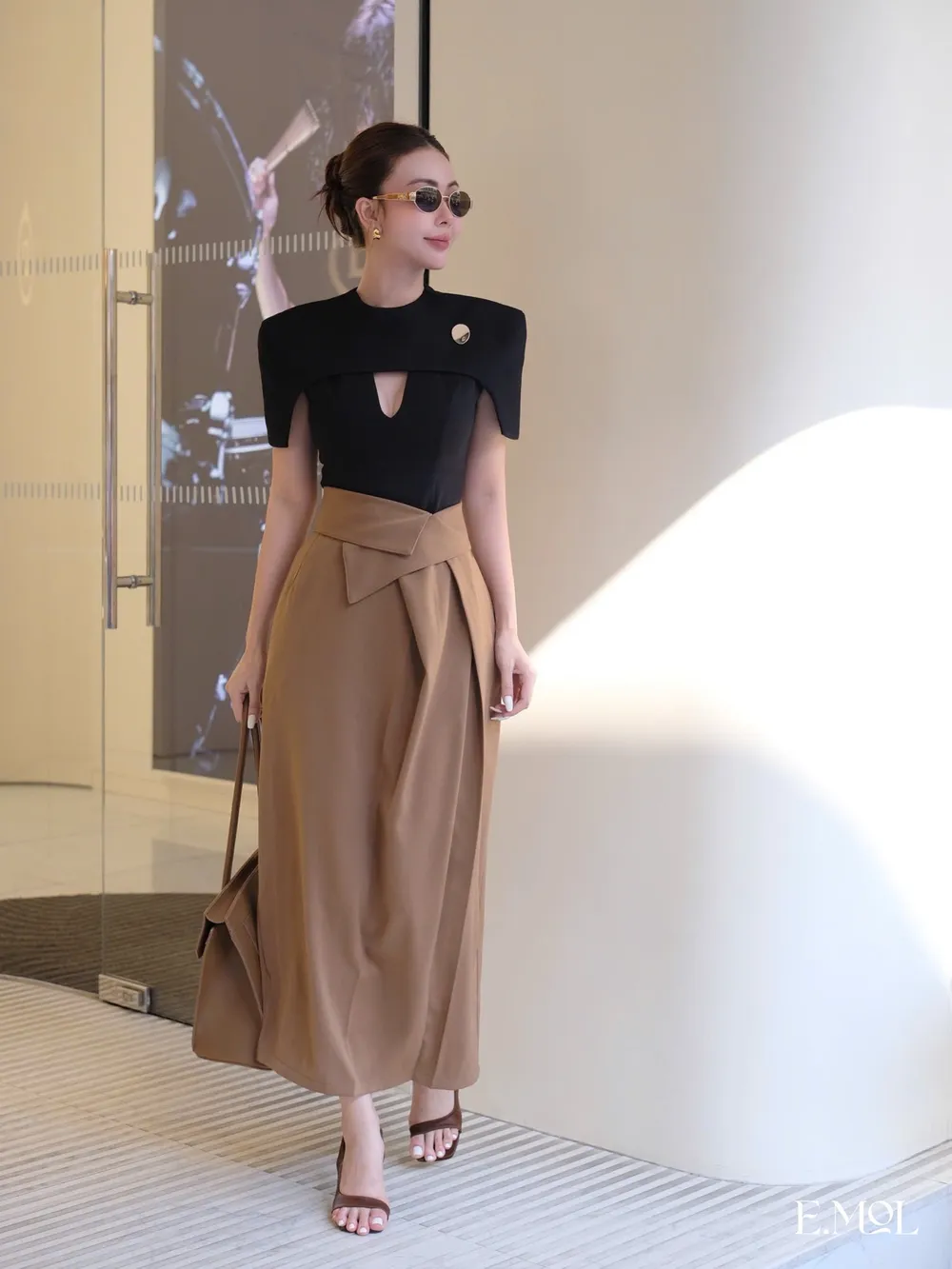 Office Skirt with Flap and Slit In The Back — original E.MOL photograph 1