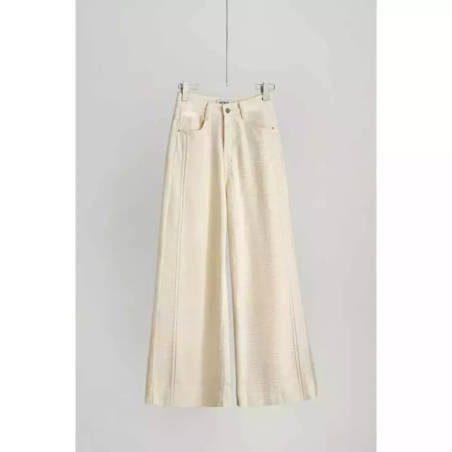 Wide-Leg Jeans with Vertical Seams in Cream
