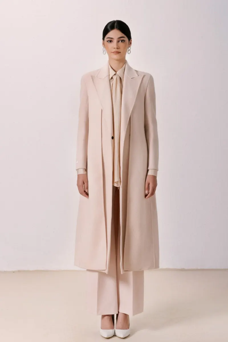 Sterling Pointed Coats — original WHITE ANT photograph 1