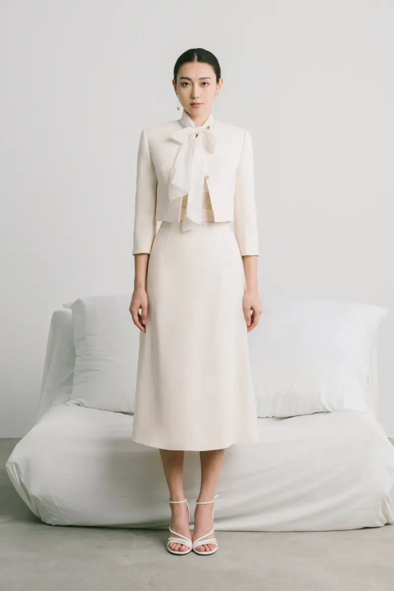 Lisa Mid-Length Skirt — original WHITE ANT photograph 1