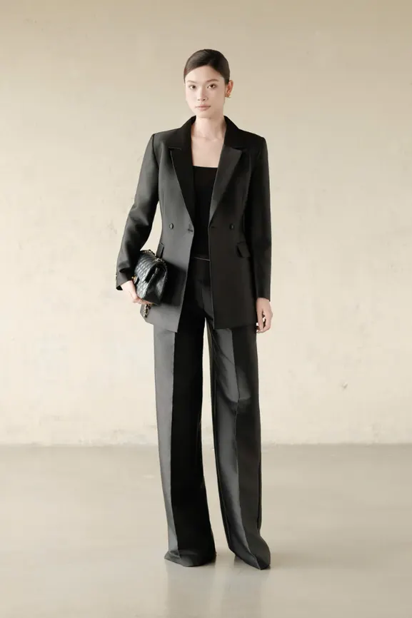 Jenifer Blazer · RR26KB02 in Black — original RUBIES photograph