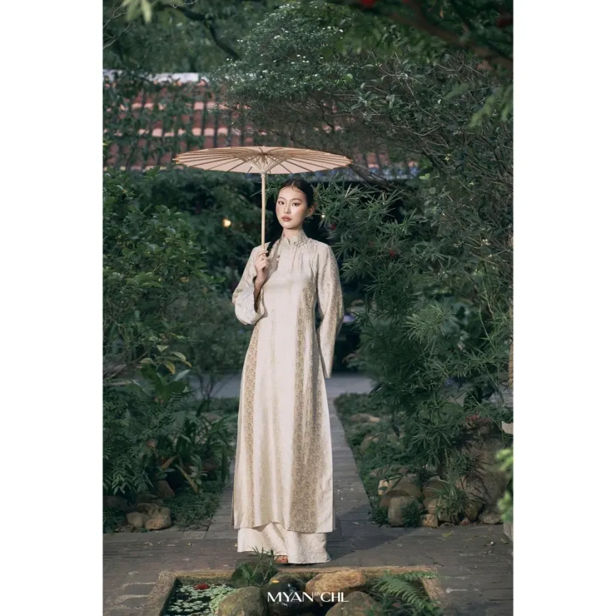 An Diep Silk Ao Dai in Grey