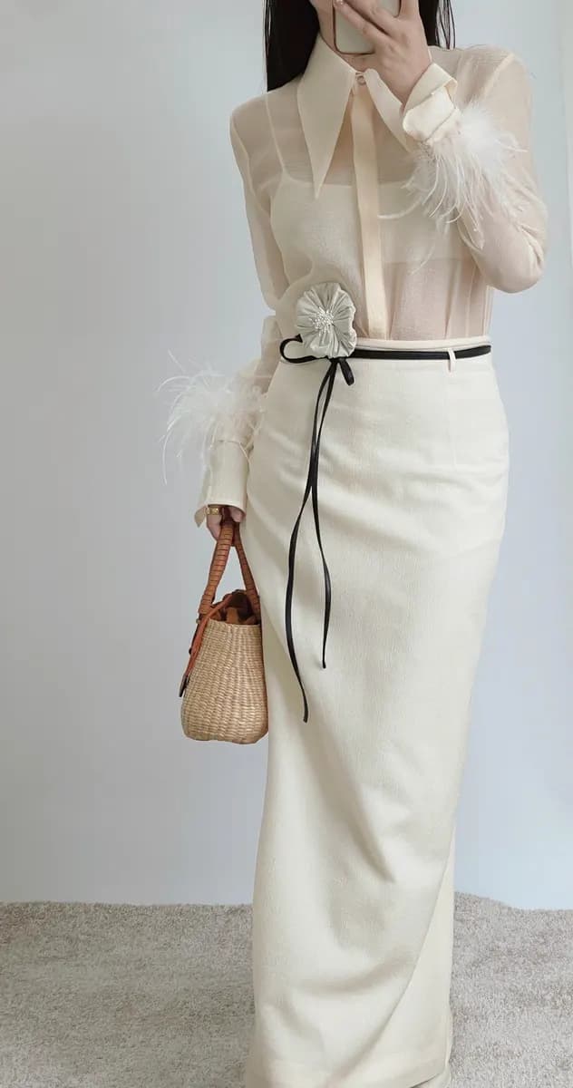 @Dontucungmirin X Esber Blouse - Hira Skirt — original WHITE ANT photograph 1