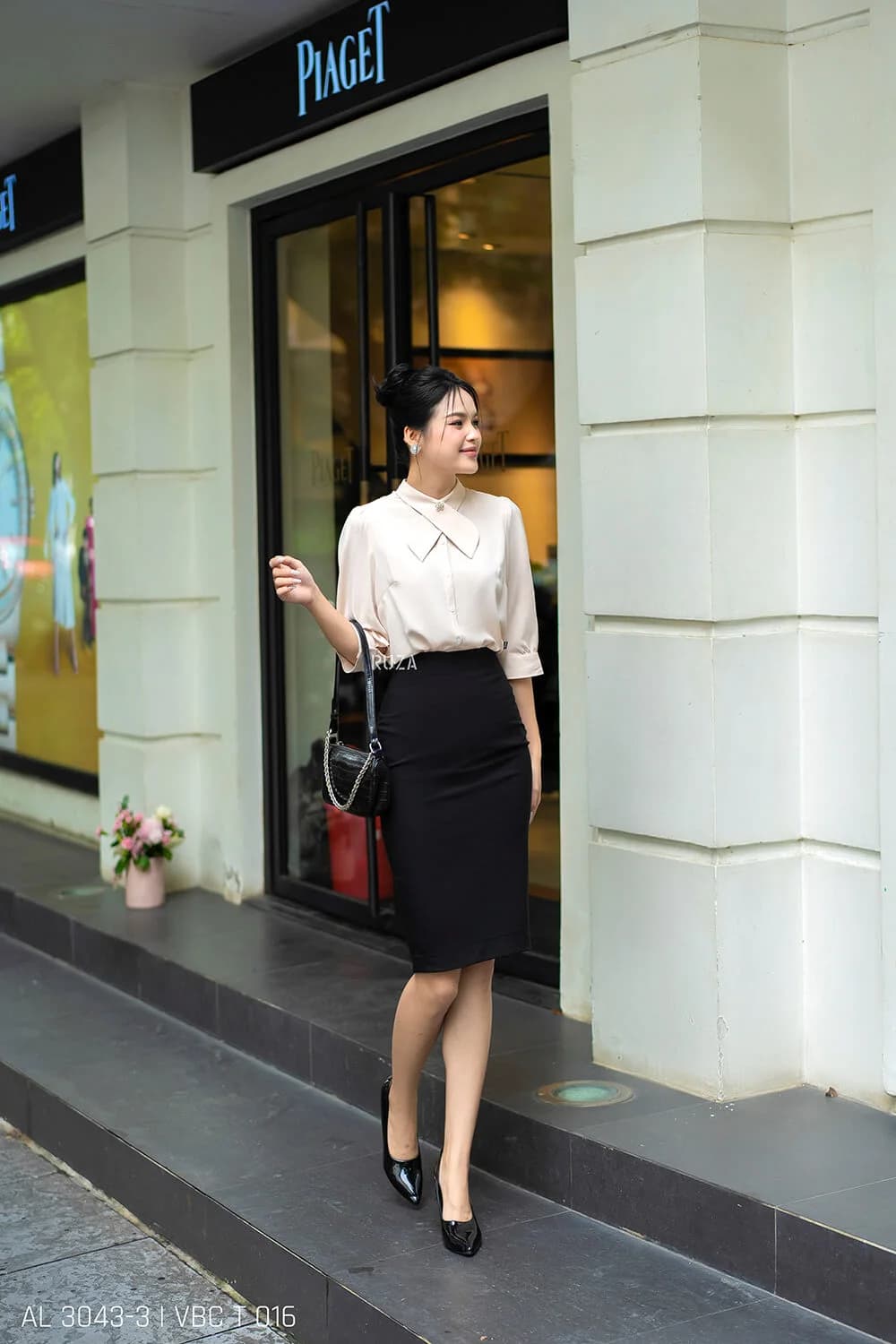 Classic Pencil Skirt — original supplier photograph 1