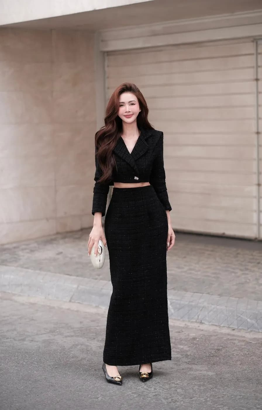 Set Of Short Kimono Vest and Pencil Skirt — original E.MOL photograph 1