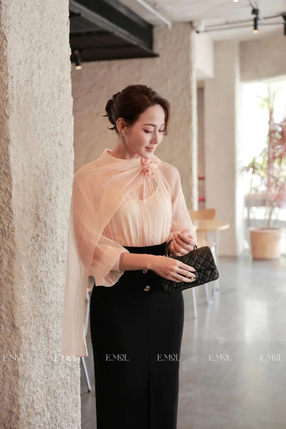 Chiffon Rose Long-Sleeved Silk Shirt with Rose Collar Design (2-Strap Shirt Included). — original E.MOL photograph 1