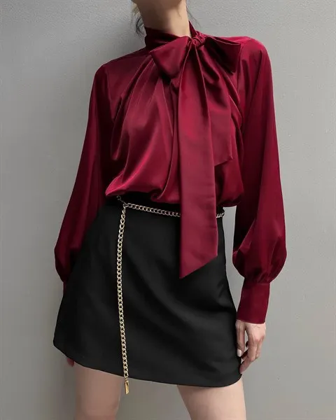 Siena Top · RR22AK56 in Red — original RUBIES photograph