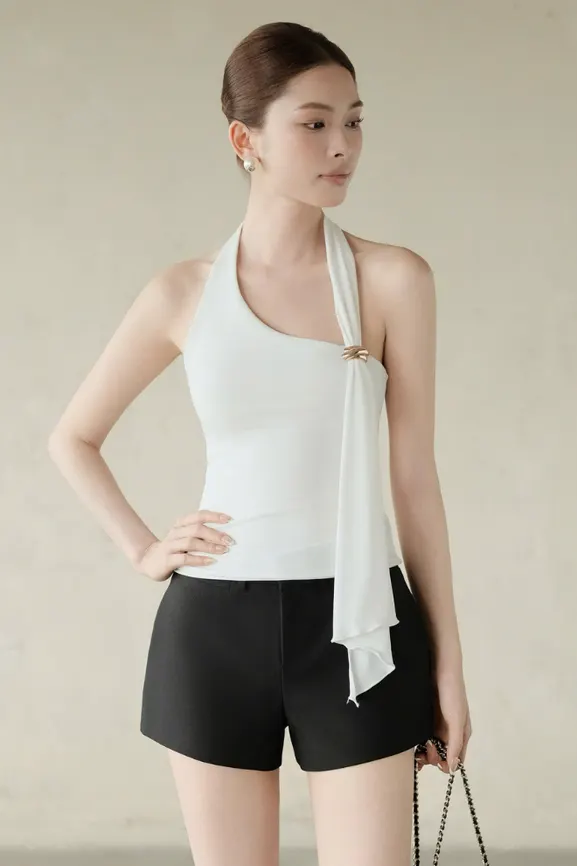 Kimie T-Shirt · RR26AT18 in White — original RUBIES photograph