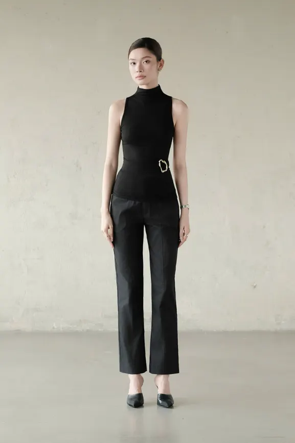 Culottes Pants · RR26QD04 in Black — original RUBIES photograph