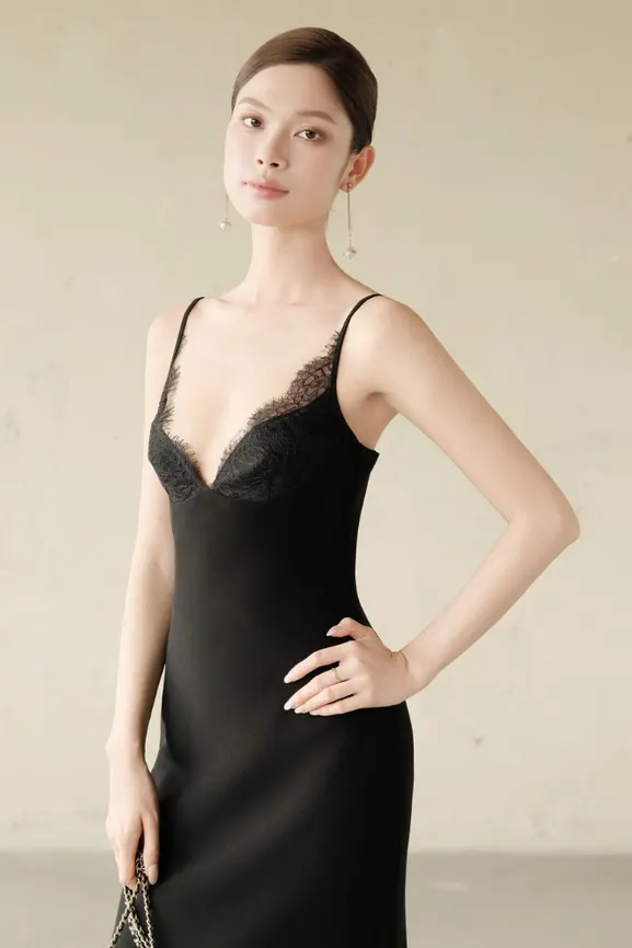Cristina Long Dress · RR26DD13 — original RUBIES photograph 1