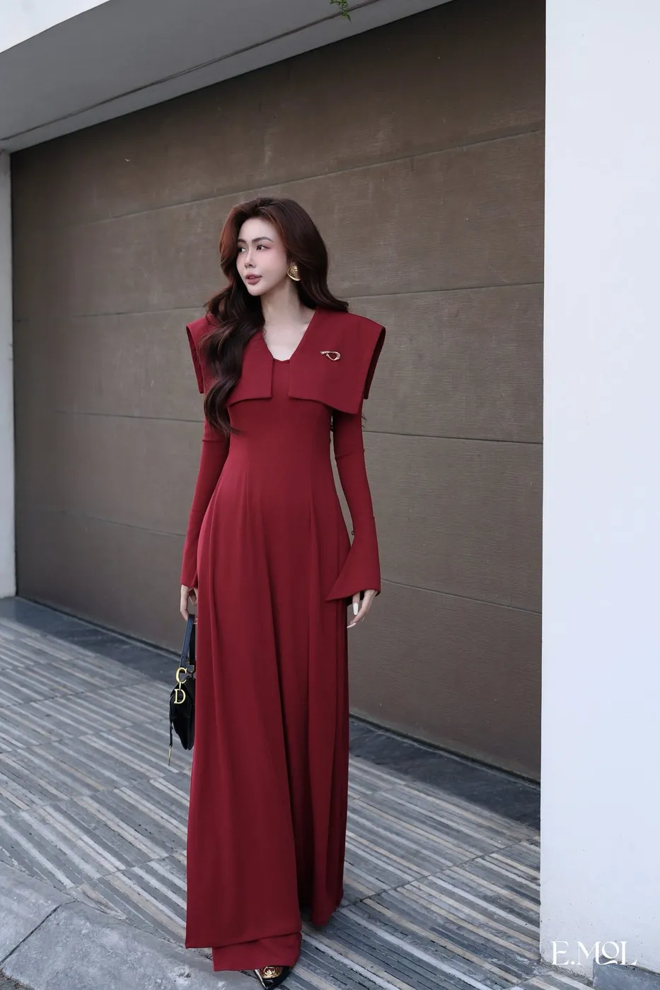 Ao Dai with Square Neck and Flared Sleeves with Pants — original E.MOL photograph 1