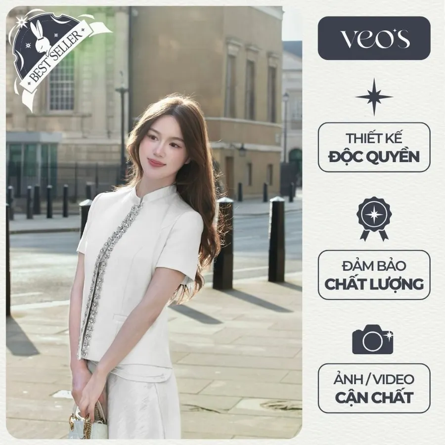 Posey Top — original VEO'S photograph 1