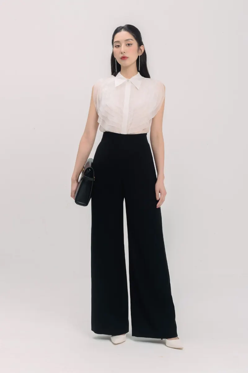 Hannah Pants — original WHITE ANT photograph 1
