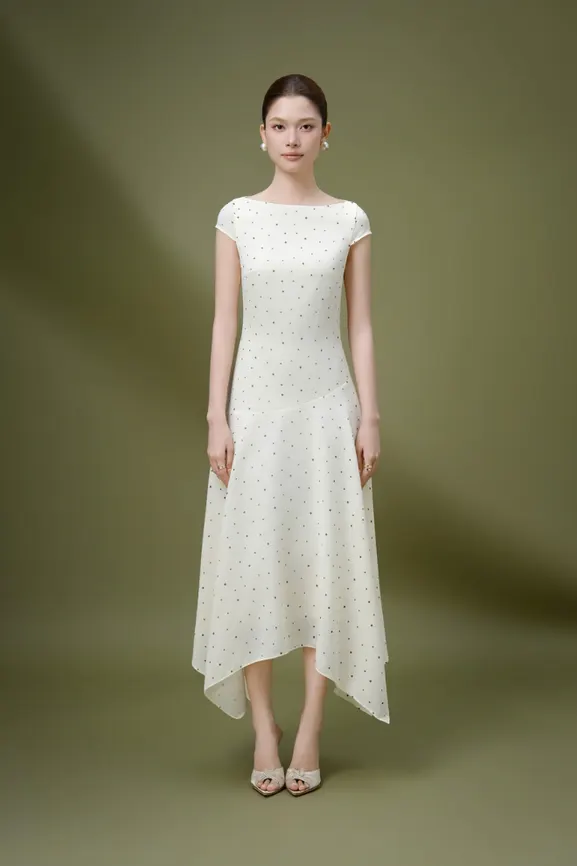 Joan Long Dress · RR26DD38 in Cream — original RUBIES photograph
