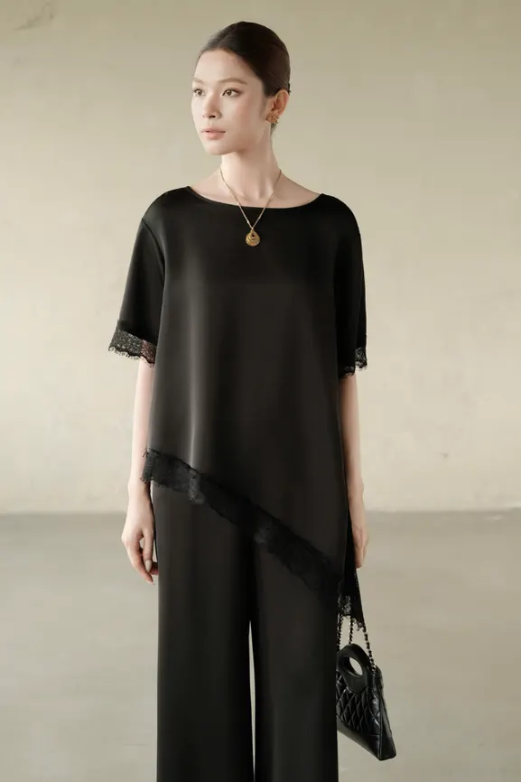 Vivi Blouse · RR26AK57 — original RUBIES photograph 1
