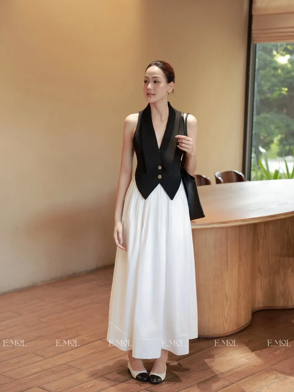 Rough, Welded Skirt with Large Flared Hem and Pleated Skirt — original E.MOL photograph 1