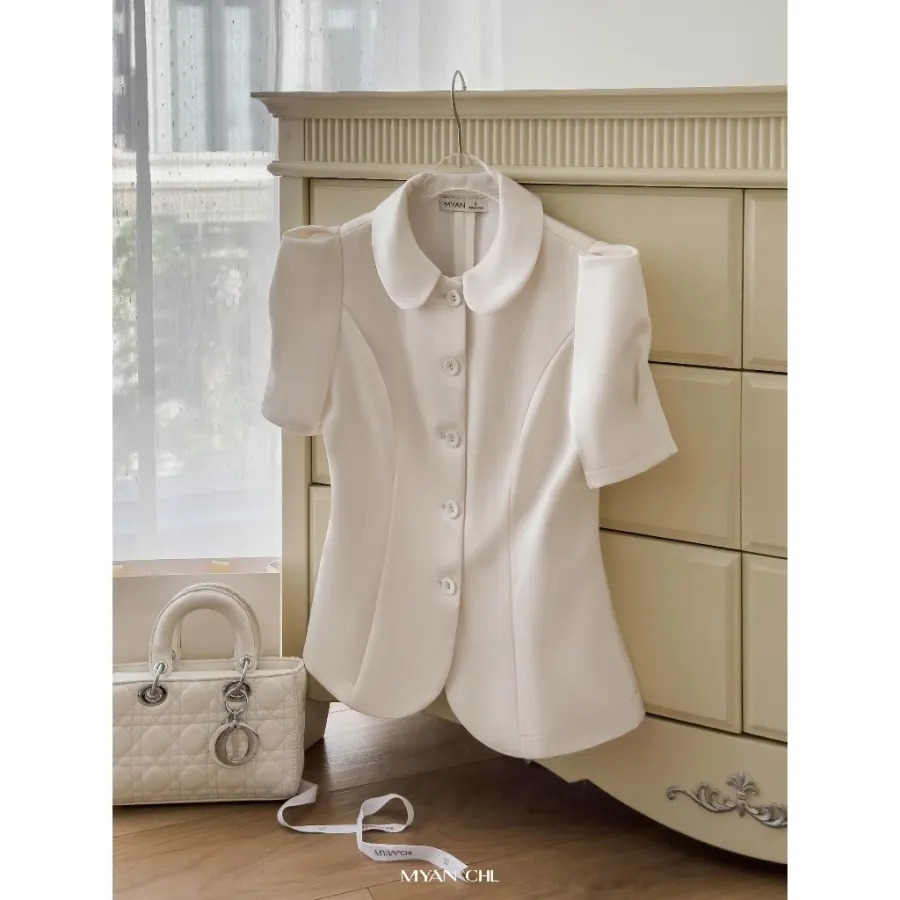 Short-Sleeve Peter Pan Collar Top in Beige