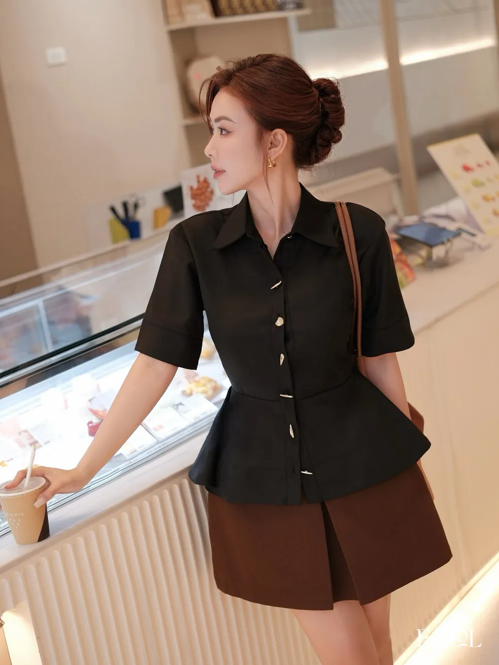 Shirt with Flared Waist — original E.MOL photograph 1