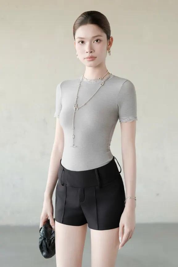 Lia T-Shirt · RR26AT22 — original RUBIES photograph 1