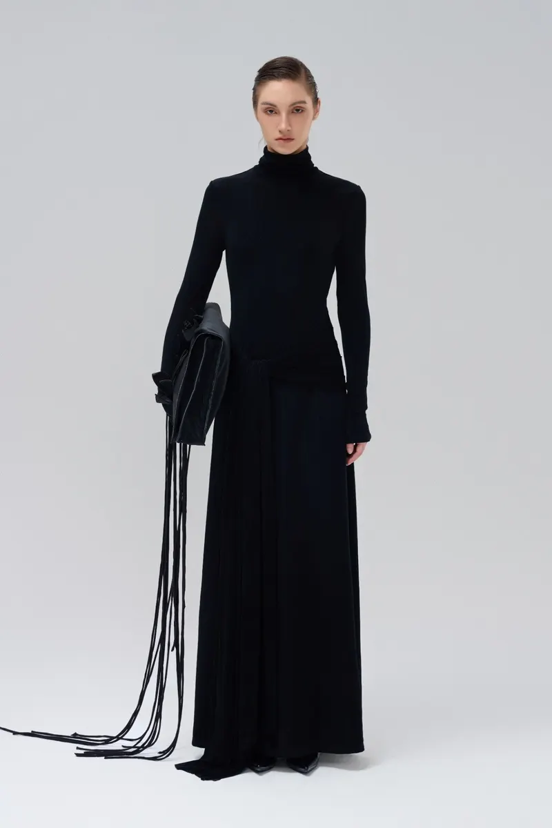 Meryl Kint Dress in Black — original WHITE ANT photograph
