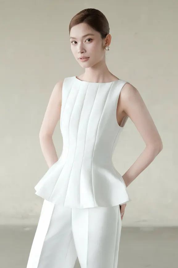 Bliss Blouse · RR26AK15 in White — original RUBIES photograph