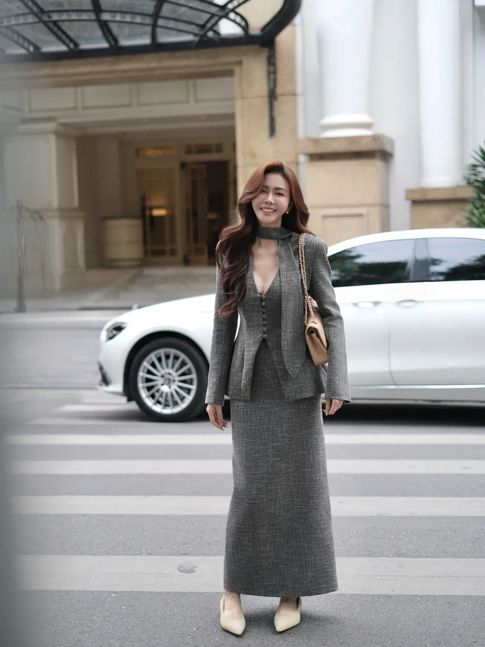 Set Of Long-Sleeved Vest with Removable Straps and Midi Skirt — original E.MOL photograph 1