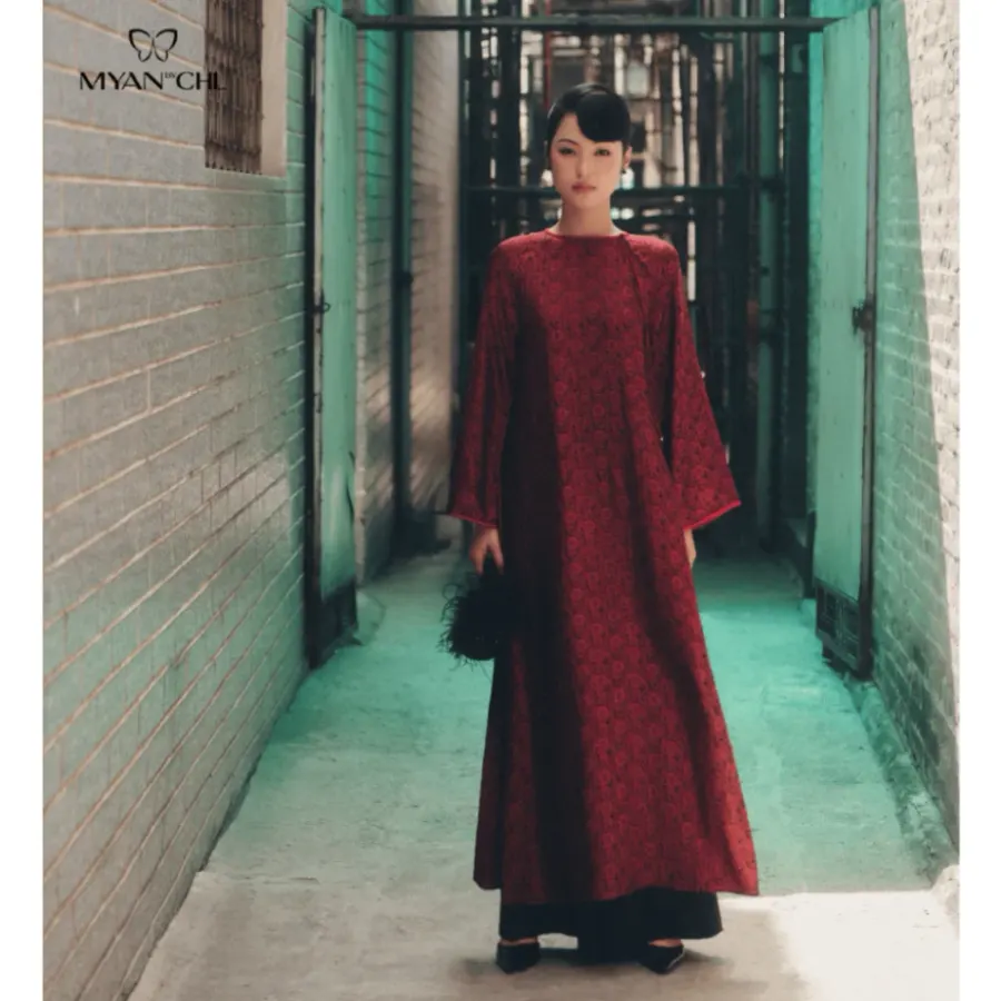 Relaxed Mulberry-Silk Ao Dai in Red