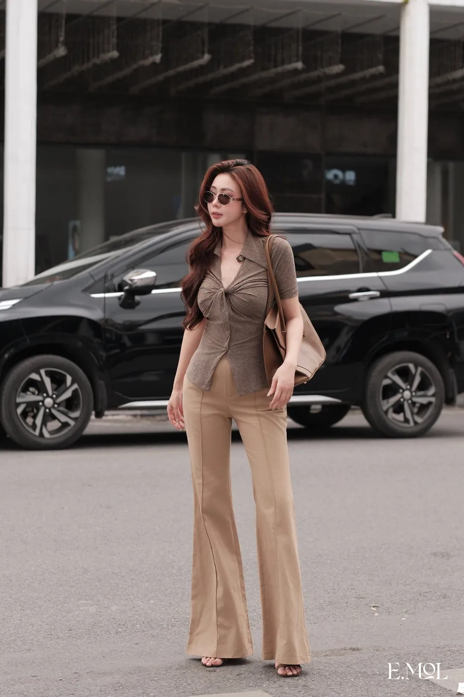 Khaki Pants with Flared Ribs — original E.MOL photograph 1