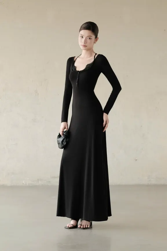Doris Long Dress · RR26DD06 in Black — original RUBIES photograph