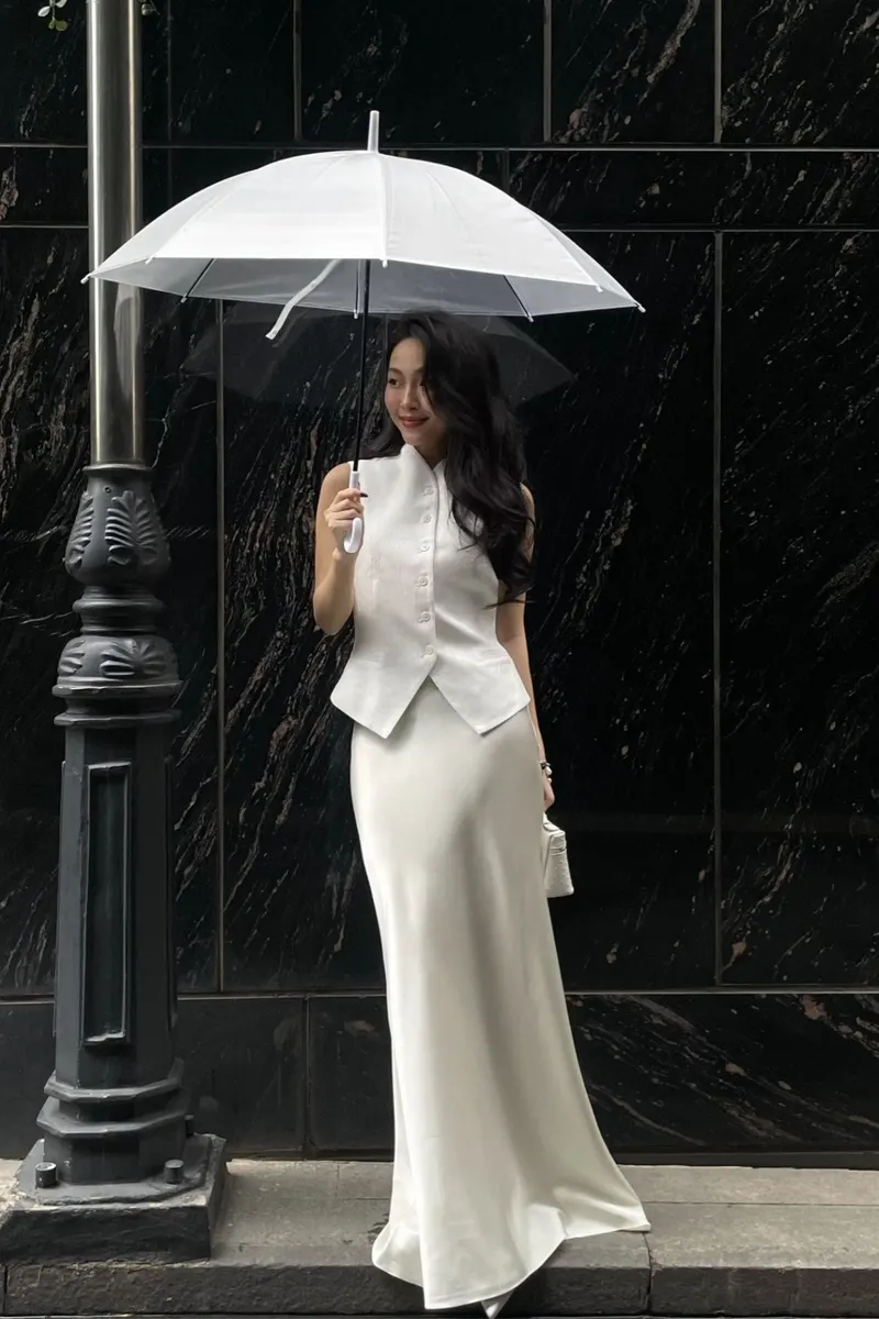 @Ha.Vy X Audrey Jacket - Lrida Skirt — original WHITE ANT photograph 1