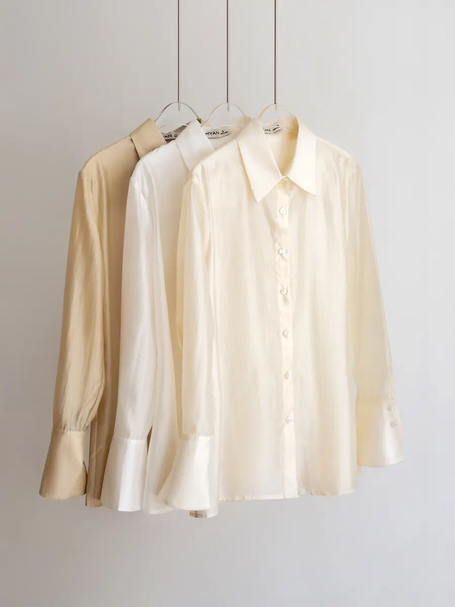 Point-Collar Shirt with Oversized Cuffs in White