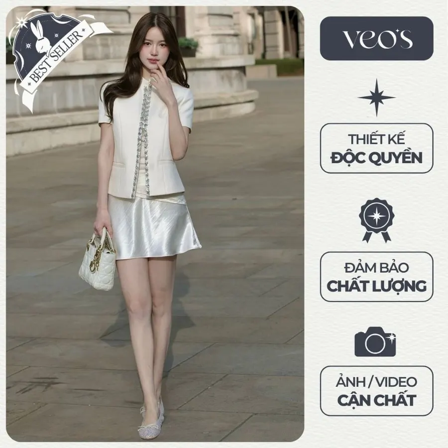 Lumie Skirt — original VEO'S photograph 1